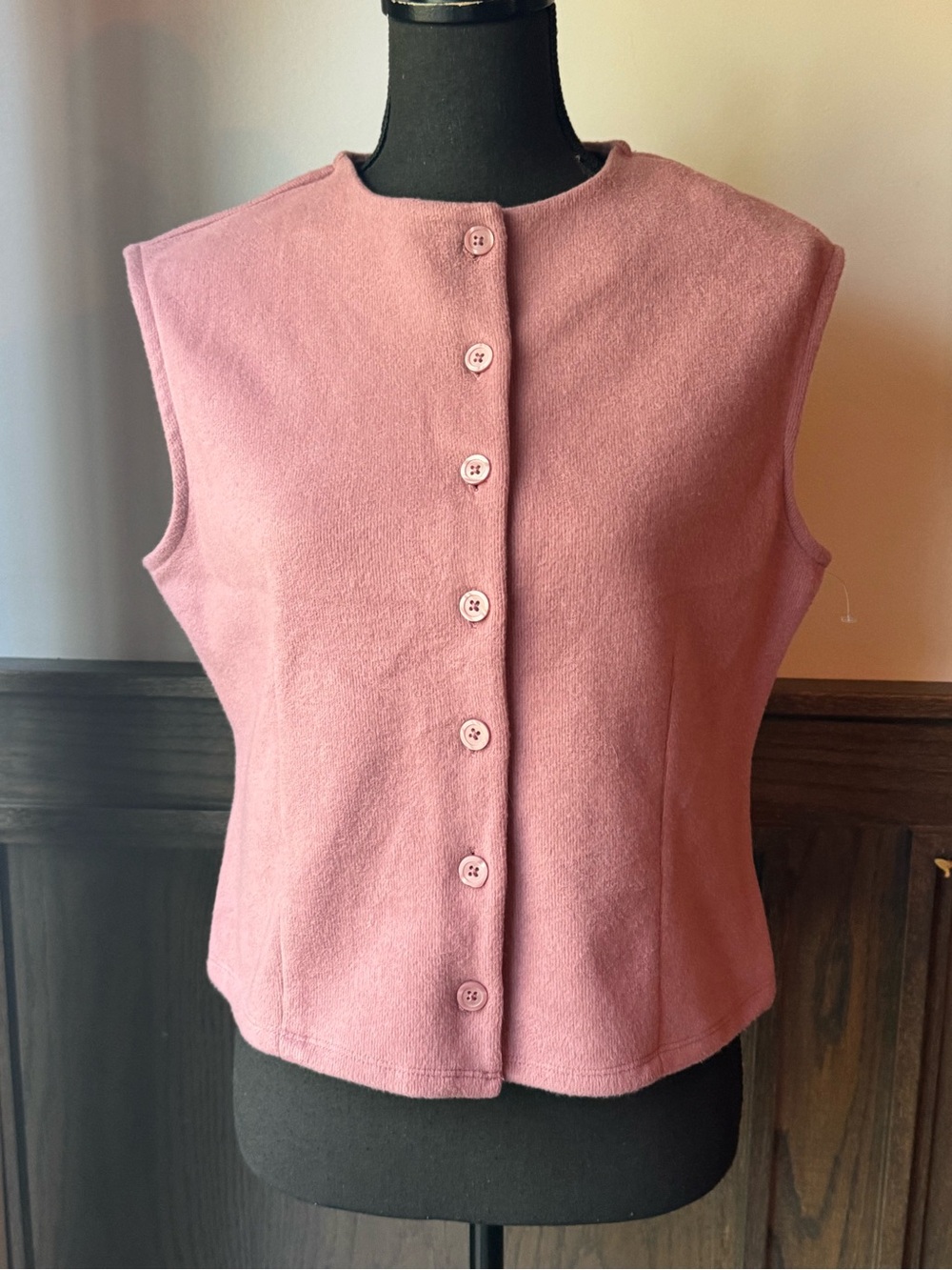 A new day Sleeveless Button-Front Pink Soft Vest medium NWT